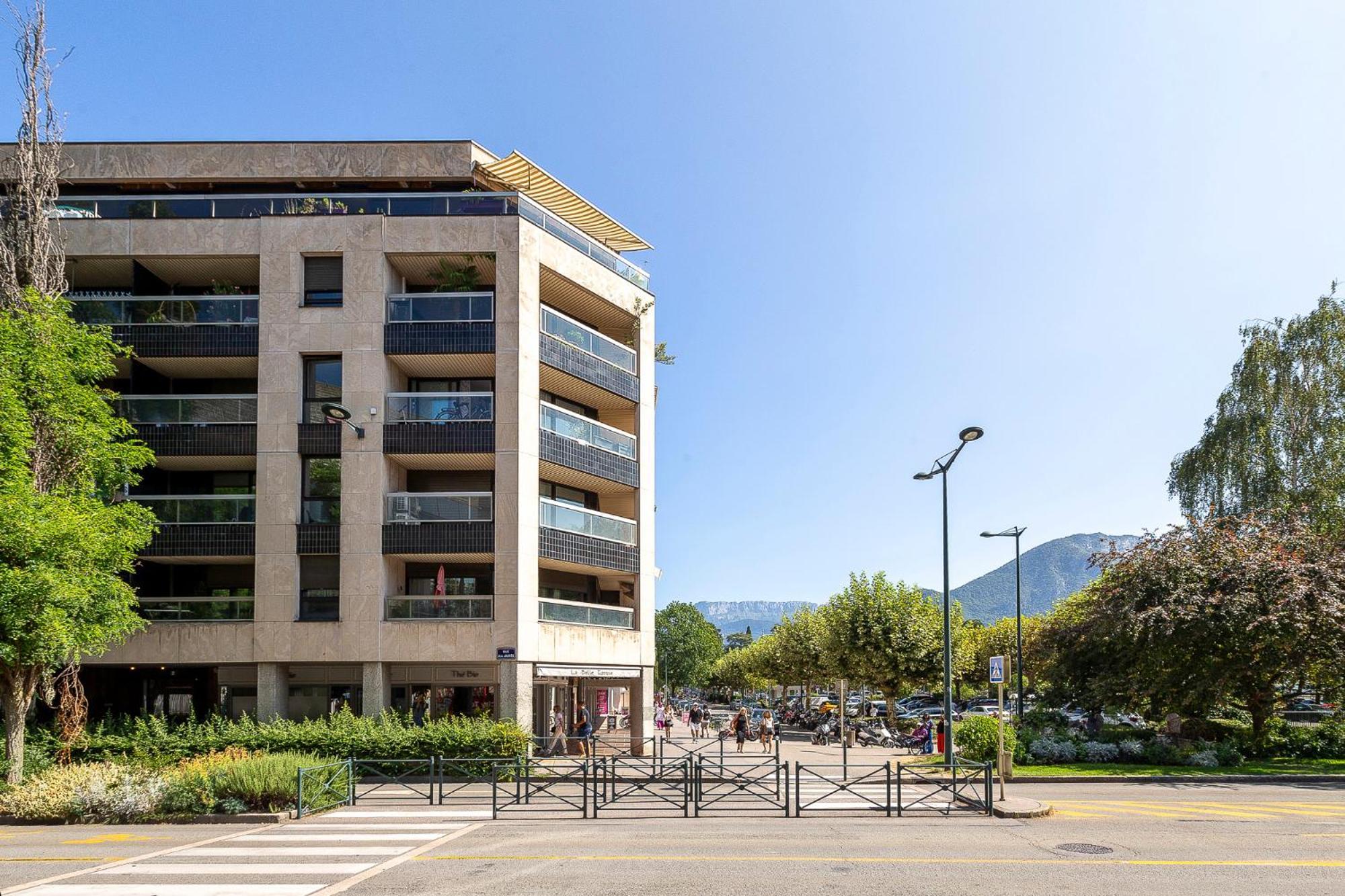 Appartement Moderne Au Coeur D'Annecy - A Deux Pas Du Lac Et De La Vieille Ville Exterior photo